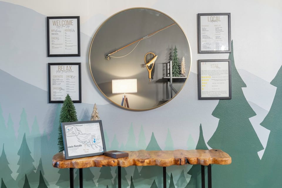 Welcome center with Branson suggestions and essential information