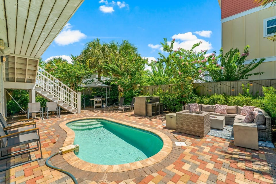 Private Backyard Pool