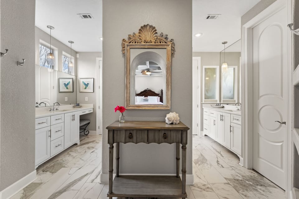 Master En Suite Bathroom