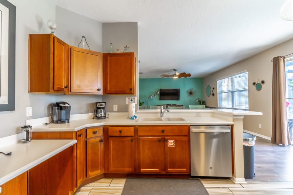 Fully equipped kitchen in your home away from home