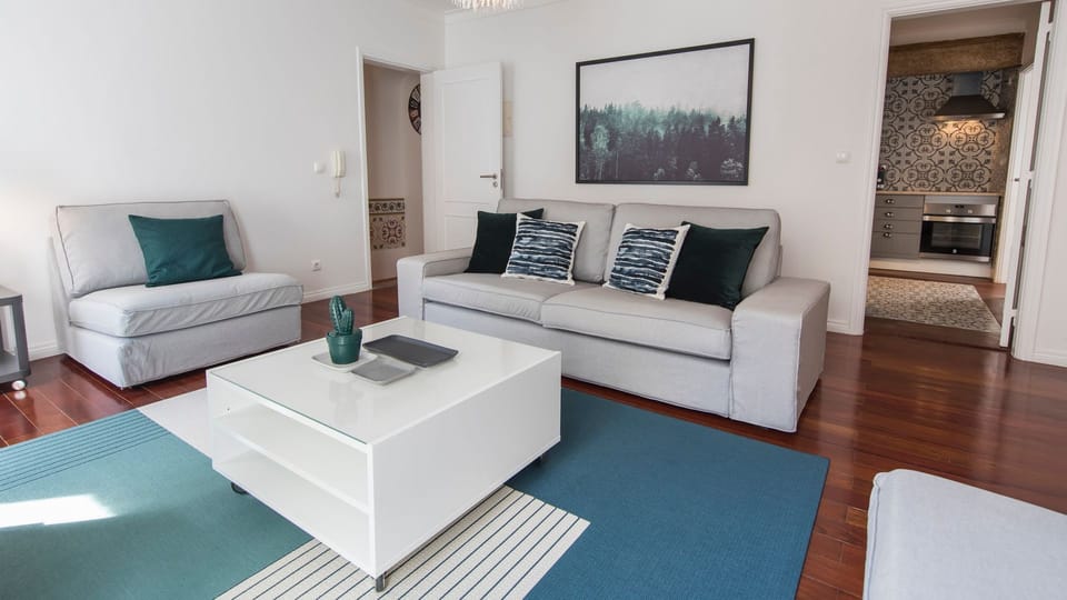 The apartment is bright and spacious! #airbnb #airbnblisbon #portugal #pt #lisbon #livingroom #details #decoration