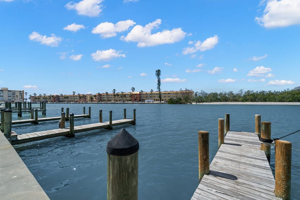 Coral Shores Docks (8) 