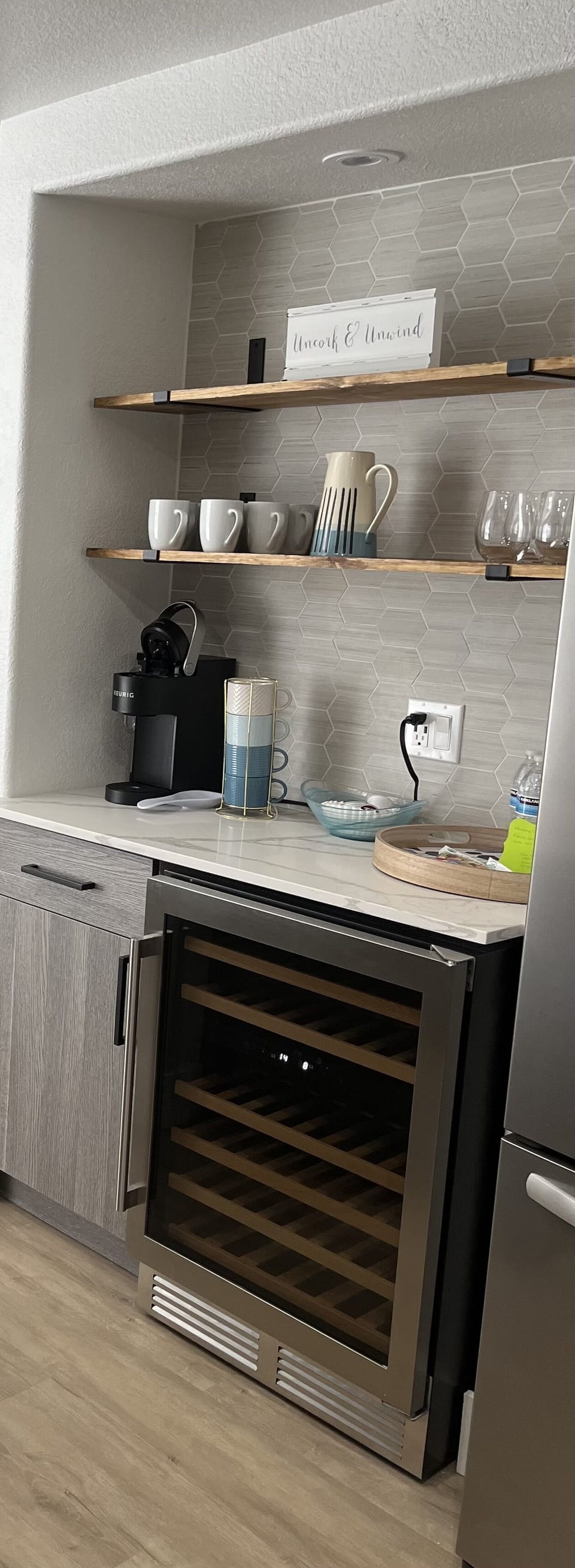Drink station for coffee and wine
 
