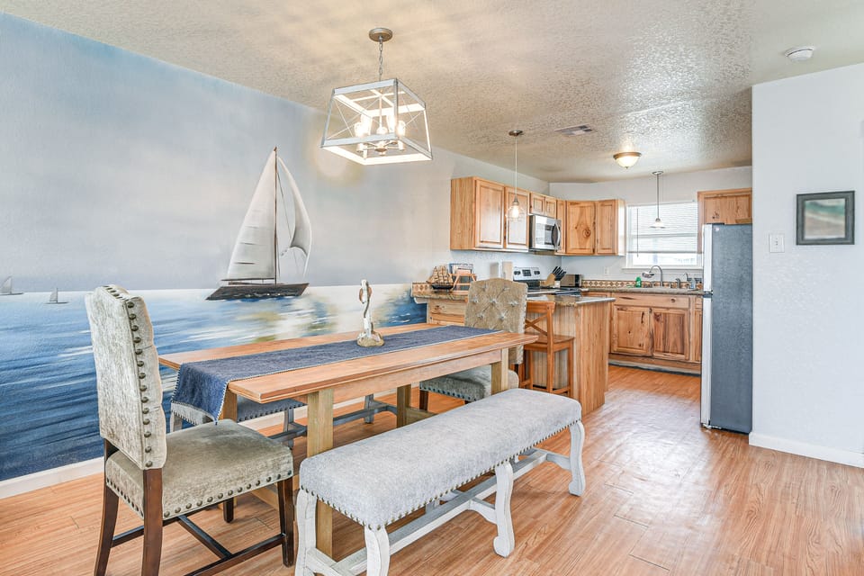 Dining Area | Main Floor
