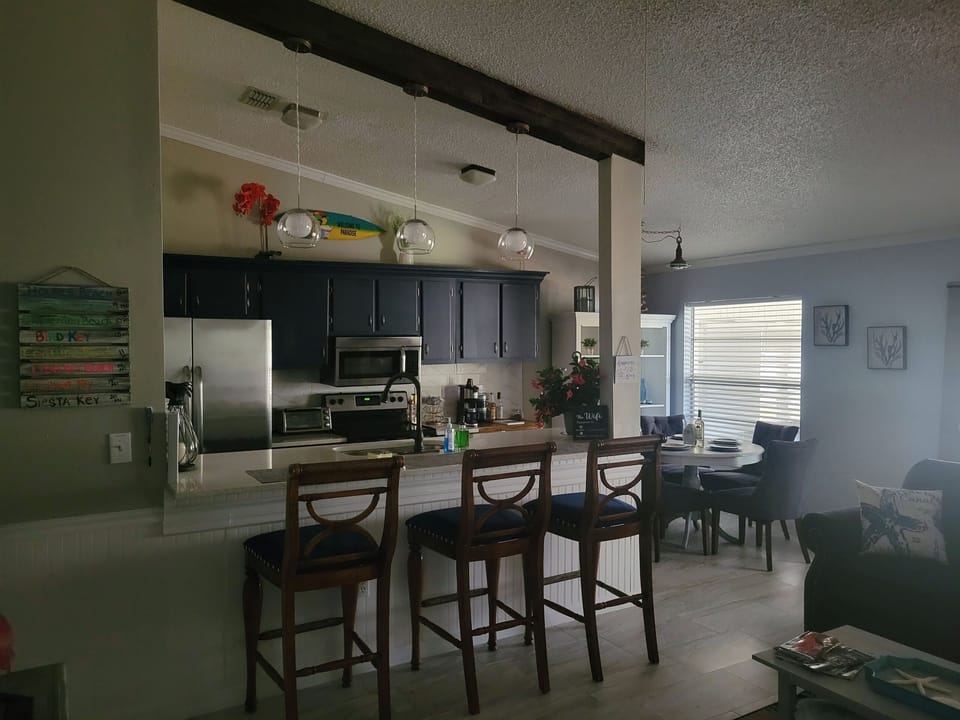 Breakfast Bar