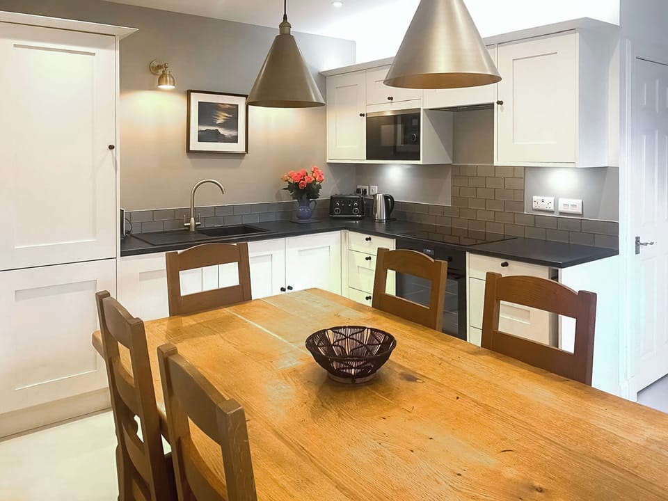 Kitchen/diner | Weavers Cottage, Aberfeldy