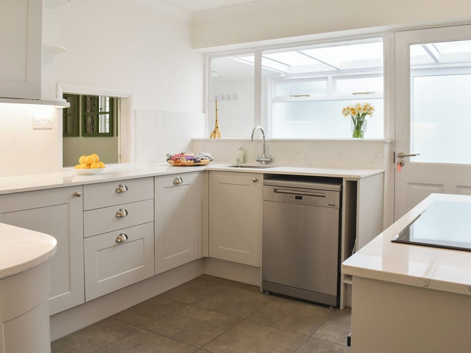 Kitchen | Pebble Cottage, Middleton-on-Sea, near Bognor Regis