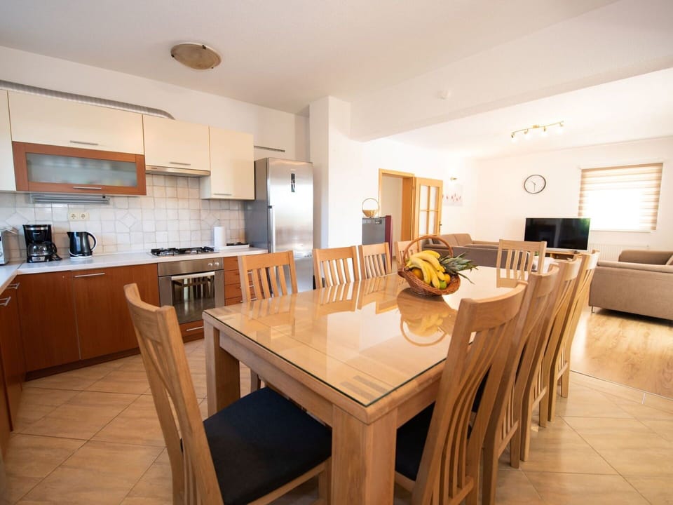 Table, Furniture, Chair, Kitchen & Dining Room Table, Wood, Building, Lighting, Interior Design, Countertop, Flooring
