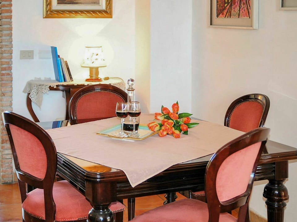 Table, Furniture, Picture Frame, Property, Building, Flower, Chair, Orange, Wood, Interior Design