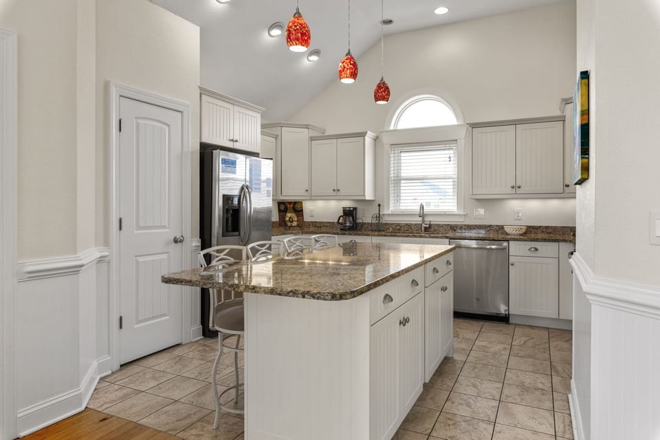 NH184: Phelps Brothers | TL Kitchen Area