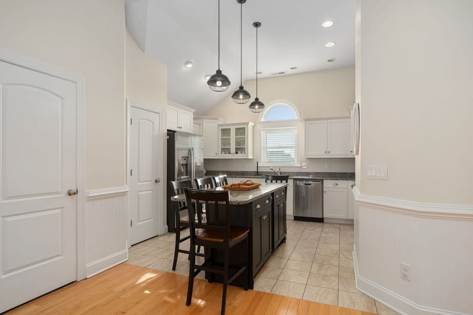 NH187: South Fork Farms 10 | TL Kitchen Area