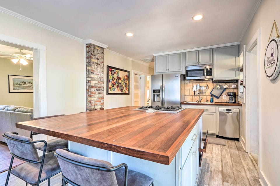 Fully Equipped Kitchen | Cooking Utensils