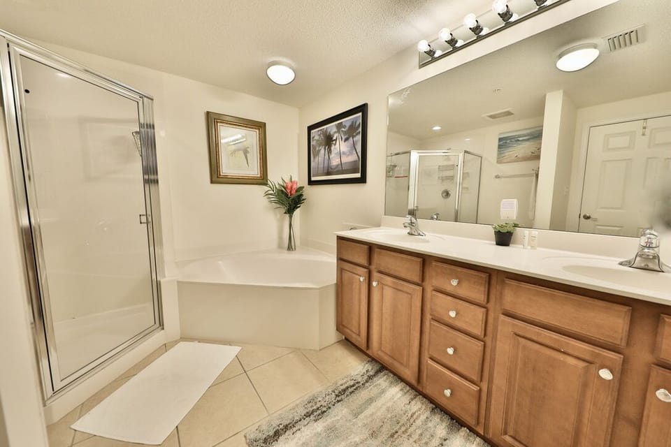 Master bathroom.
