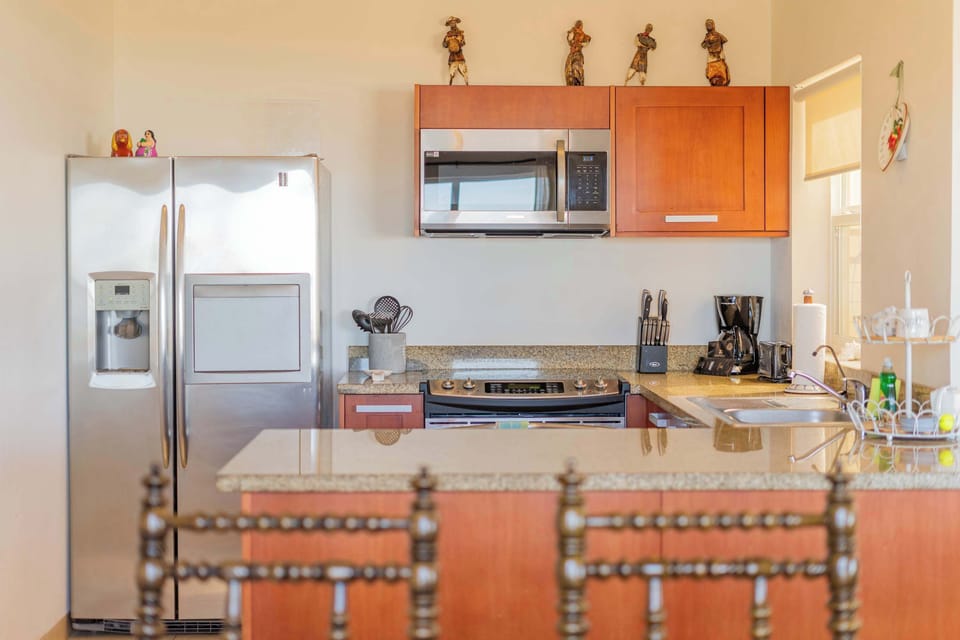A fully-equipped kitchen that even has a dishwasher for easy clean up!