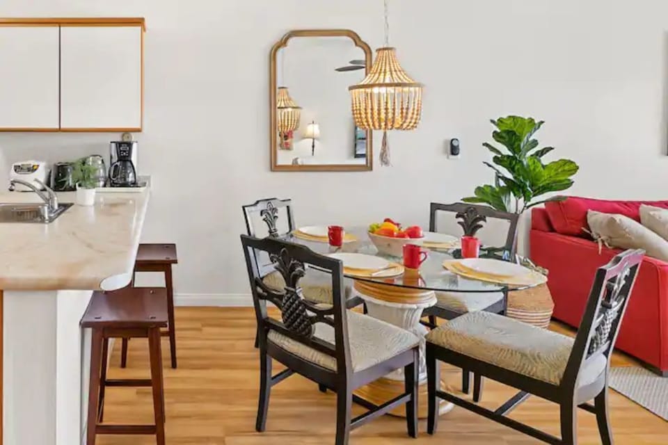 Vintage table and chairs from the iconic Koele Lodge.