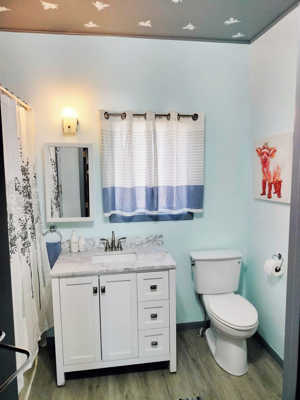 Full Bathroom Main level
