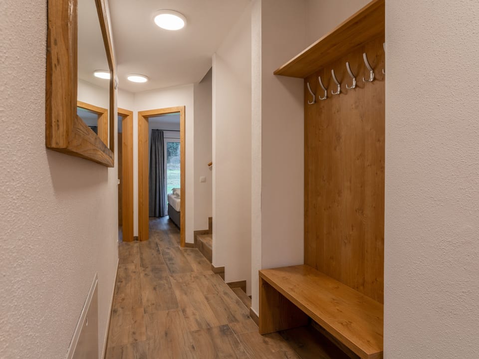 Entrance / Reception