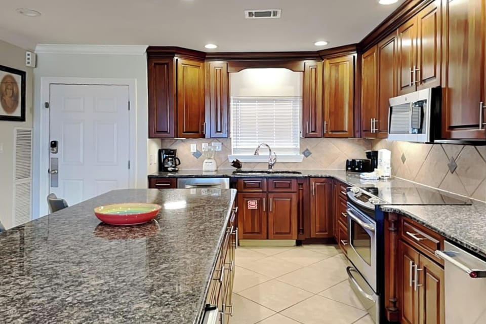 Kitchen - Stainless Steel Appliances