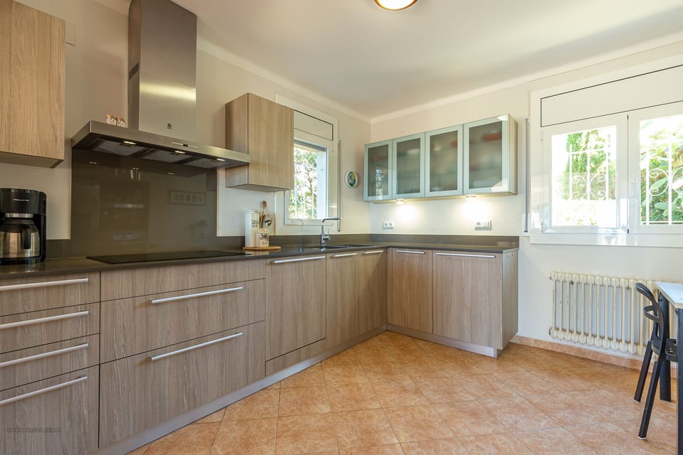 Kitchen (2)