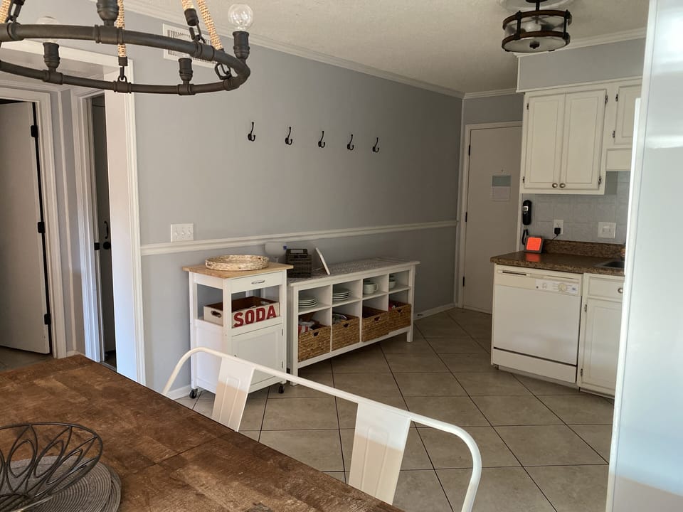 Plenty of storage in kitchen