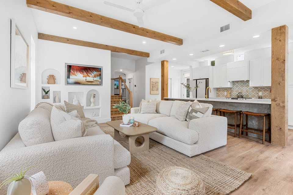 Living Area / Kitchen