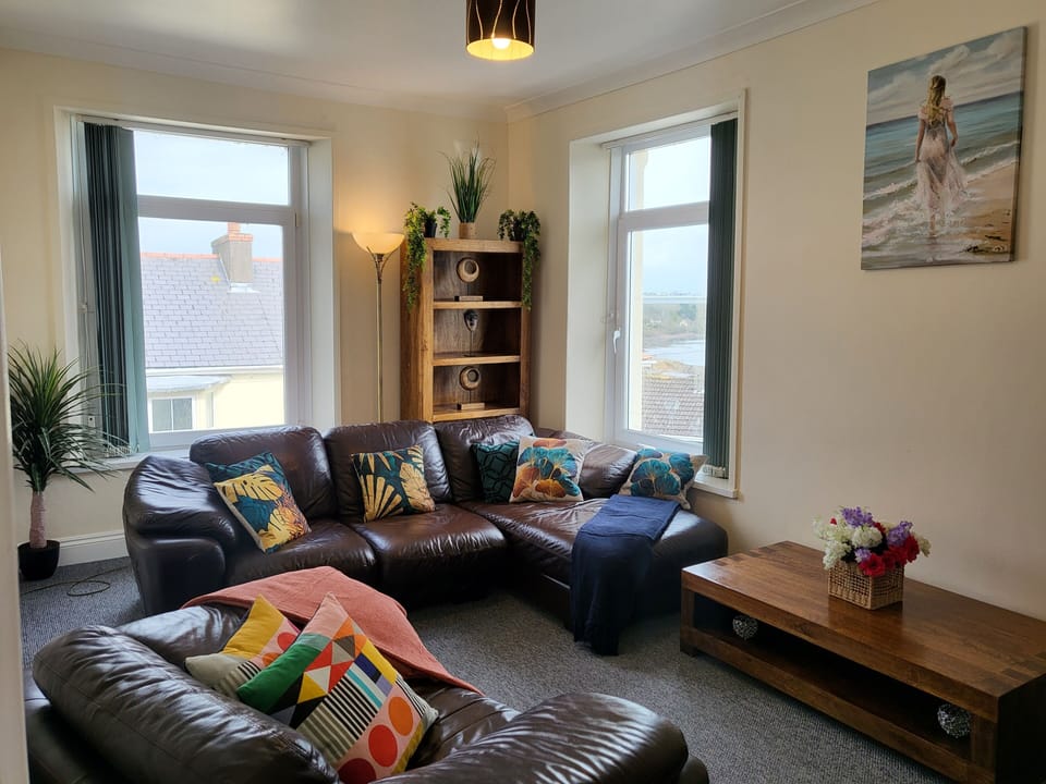 Marina Reach, Neyland. Living room.