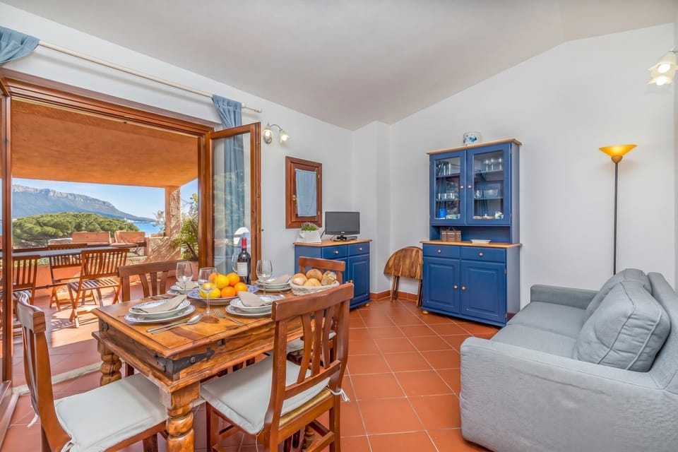 Living and dining room