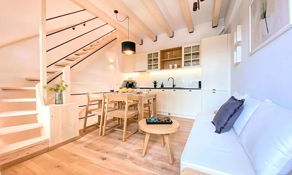 Sun Stone Villa | HotelPraxis Group