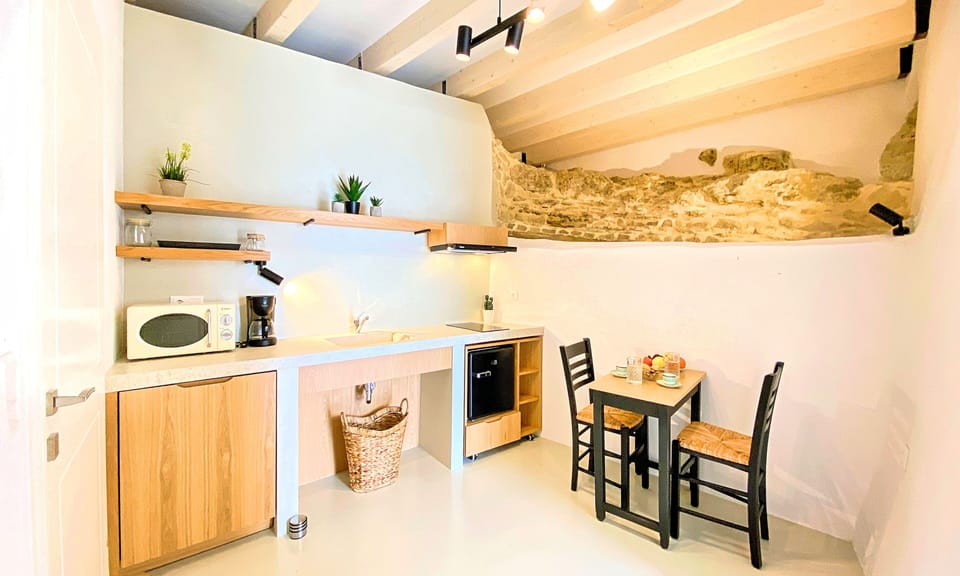 Sun Stone Villa | HotelPraxis Group