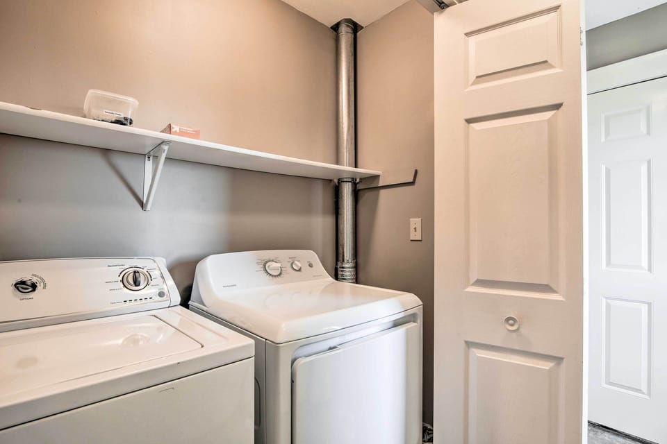 Laundry | Detergent Provided