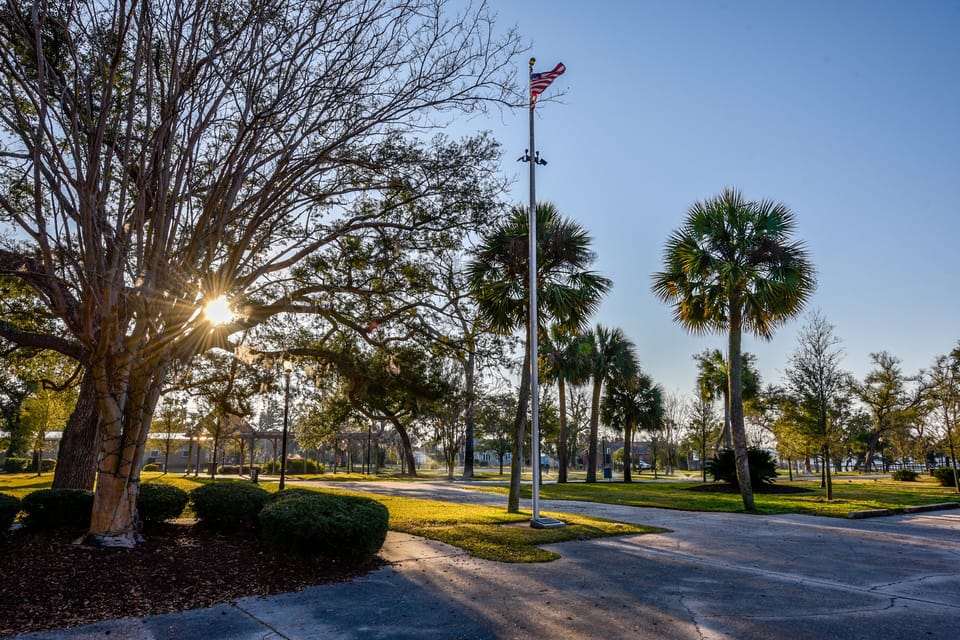 Oaks by the Bay Park