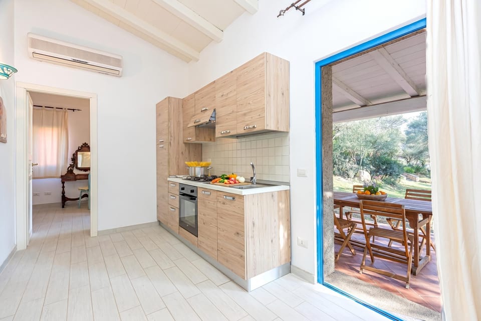Kitchen and dining area
