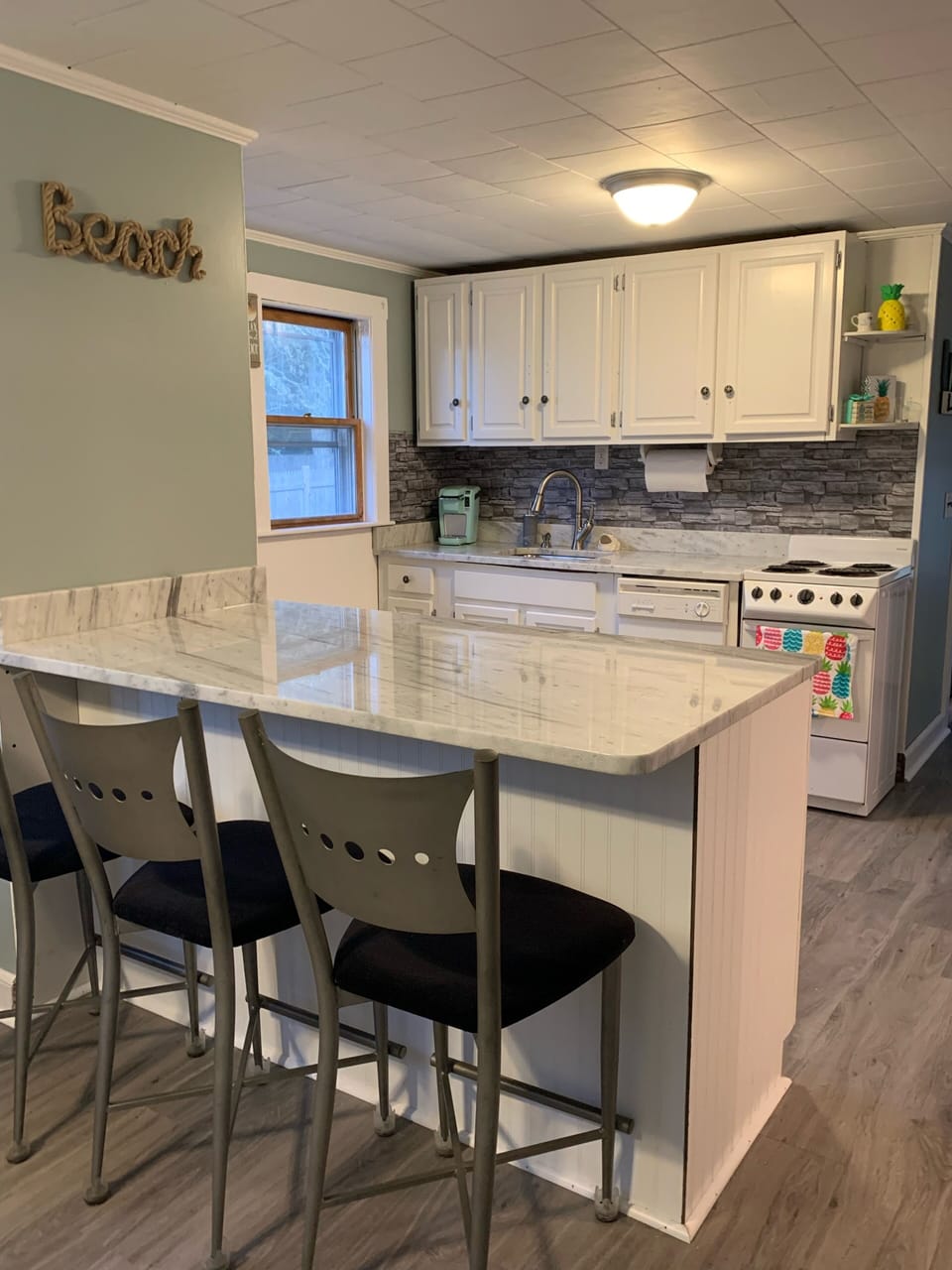Kitchen island