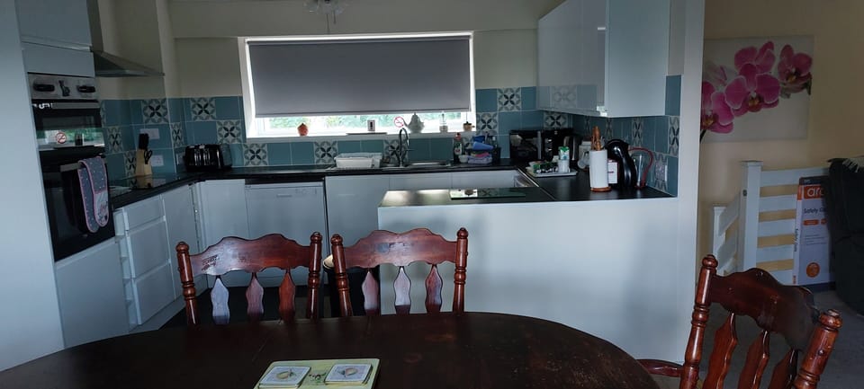 Dinning area faceing Kitchen