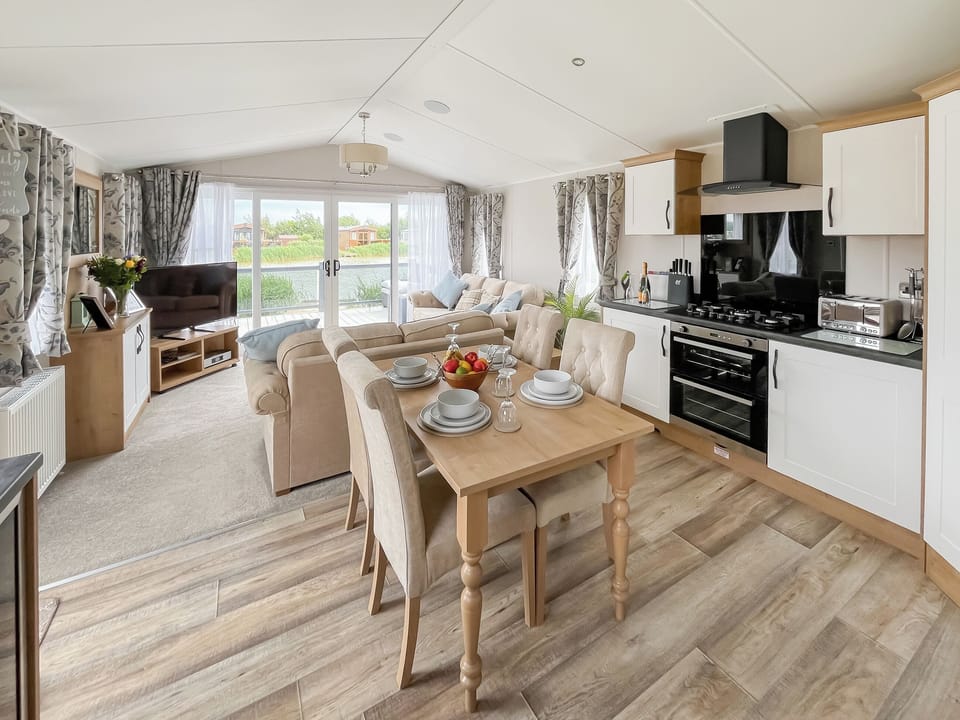 Open plan living space | Sandy Shore - The Laurels, Addlethorpe, near Skegness