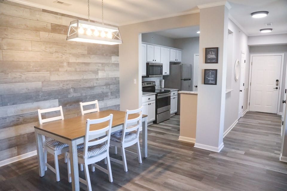 Dining room directly off kitchen with seating for 4. 
