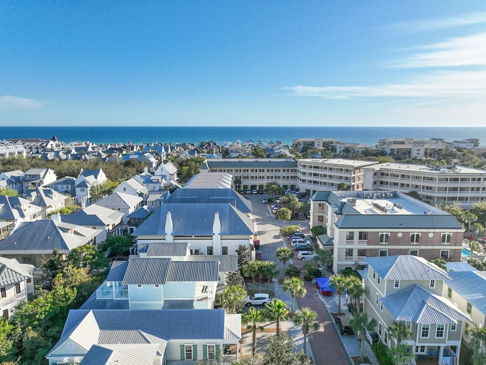 Blue home on cul-de-sac street out front makes for a quiet stay. 
