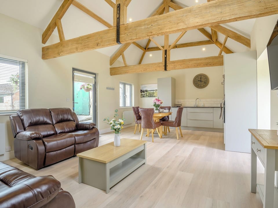 Open plan living space | The Oak - Arnolds Hill Farm, Wingfield