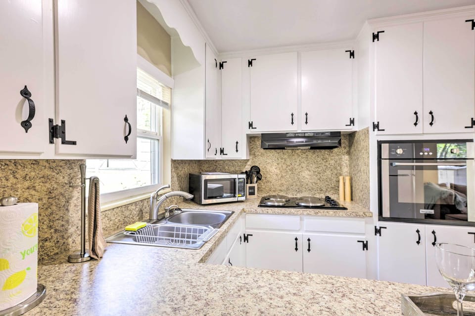 Kitchen | Well-Equipped