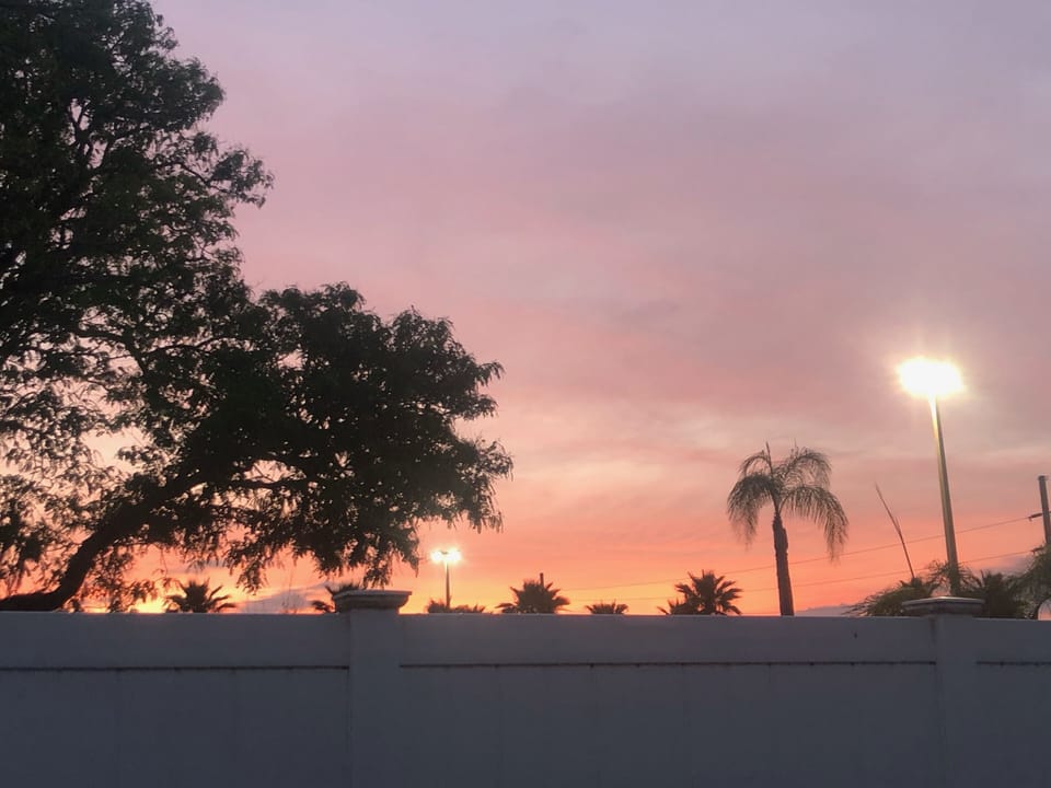 SUNSET OFF THE LANAI