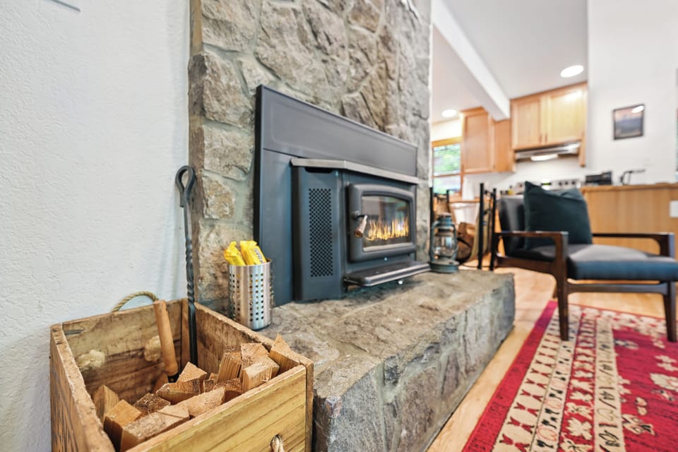 Crackling fire, comfy vibes — perfect for chilly Mt. Hood nights.