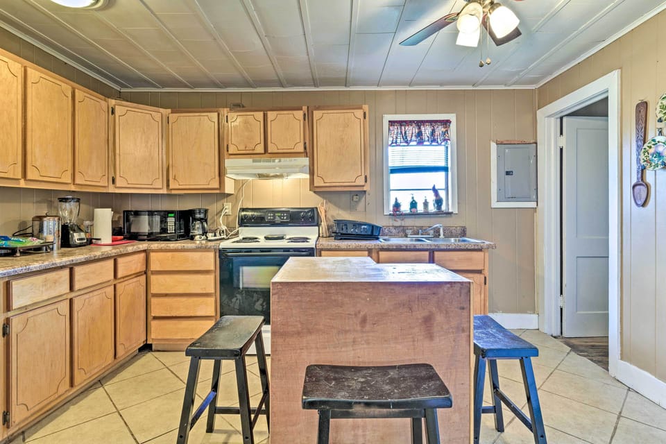 Kitchen | Well-Equipped | Cooking Basics