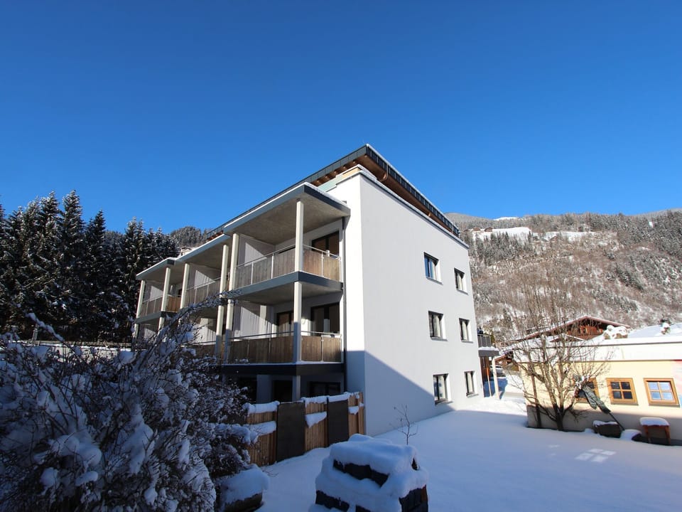 Holiday Home Exterior [winter]