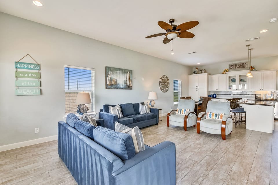 Get Away From The Noise - With two floors of living space, you can spend time together in the family room, or seclude yourself in your private bedroom upstairs.