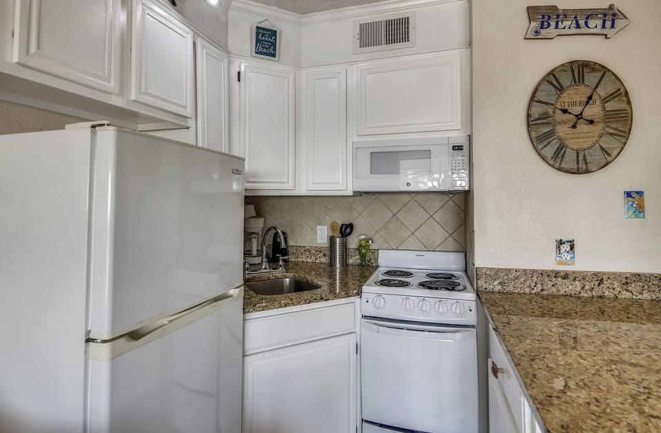 Full Kitchen
