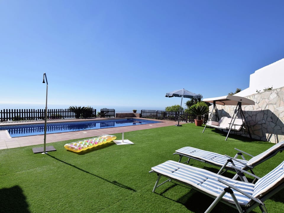Holiday Home Swimming Pool