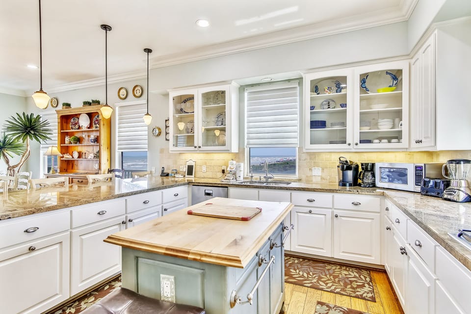 Counter Space Galore! - There's tons of space to prep any number of memorable meals.