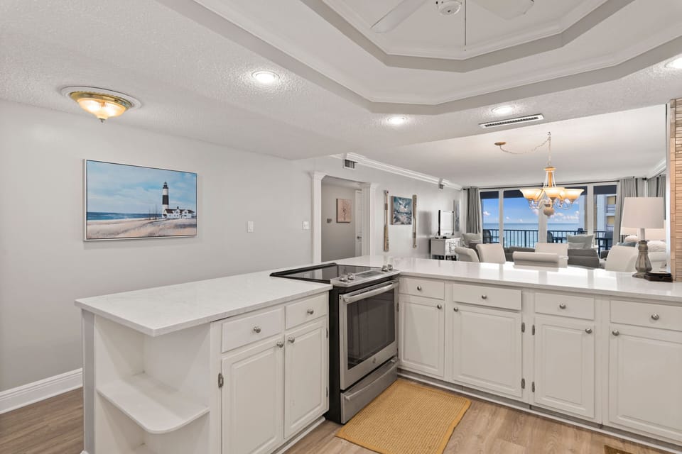 Another view of kitchen