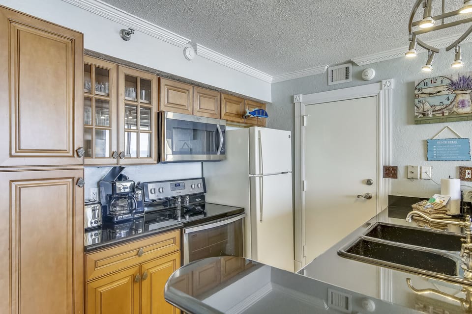 Gourmet Kitchen - A full kitchen with plenty of counter and cupboard space is part of the experience. When you have a full kitchen you don’t have to dine out every night while vacationing.