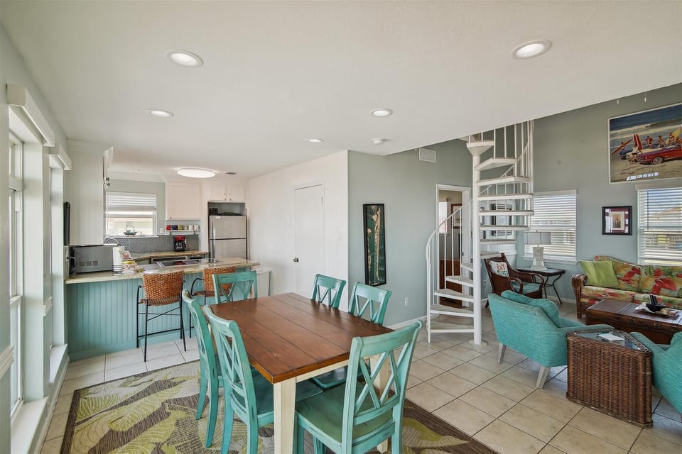 Games or Grub? - The large dining room table is ideal for group meals. But it’s also the perfect spot to host a game of Go Fish or Uno with the kids.
